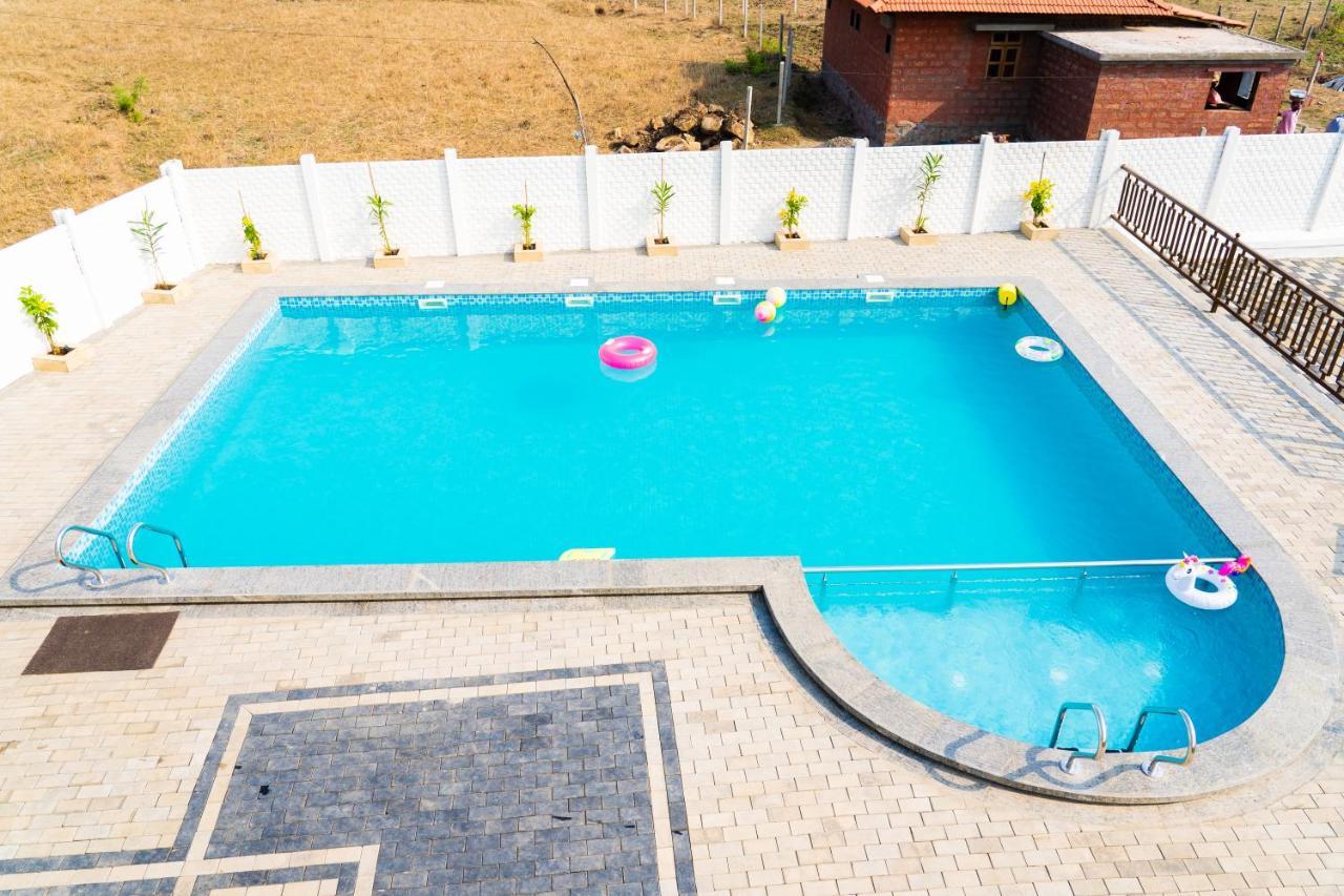 Eden Garden Vila Alībāg Exterior foto
